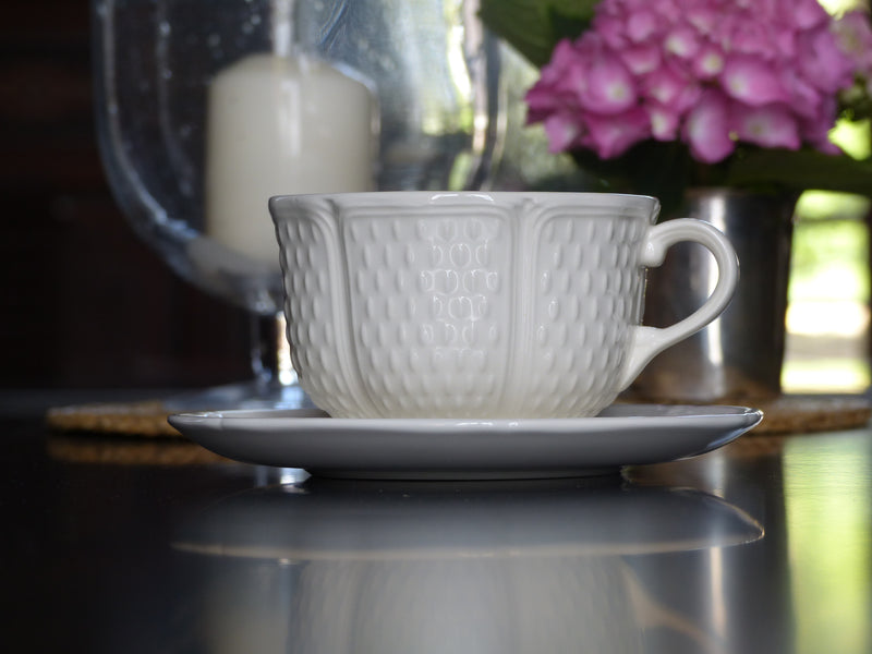 WHITE CABBAGE BRIDGE - SET OF 2 BREAKFAST CUPS AND SAUCERS